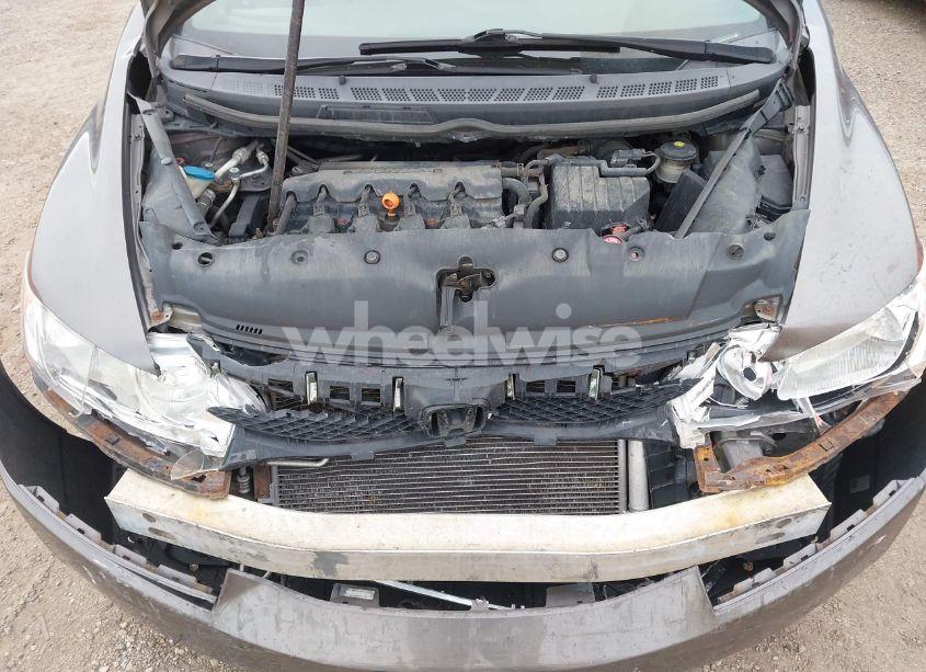Photo 10 of 2009 Honda Civic LX (VIN 19XFA16599E019179)