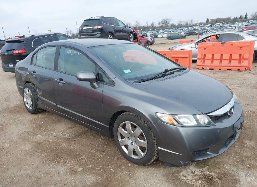 2009 Honda Civic LX (VIN 19XFA16599E040954) main photo