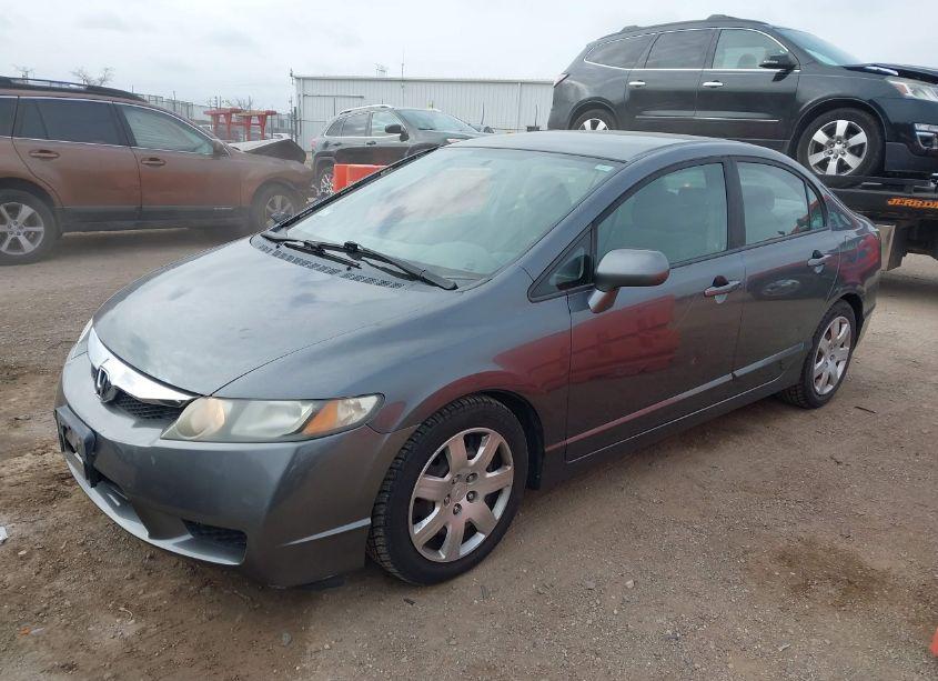 Photo 2 of 2009 Honda Civic LX (VIN 19XFA16599E040954)