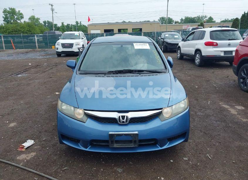 Photo 12 of 2009 Honda Civic LX (VIN 19XFA165X9E001886)