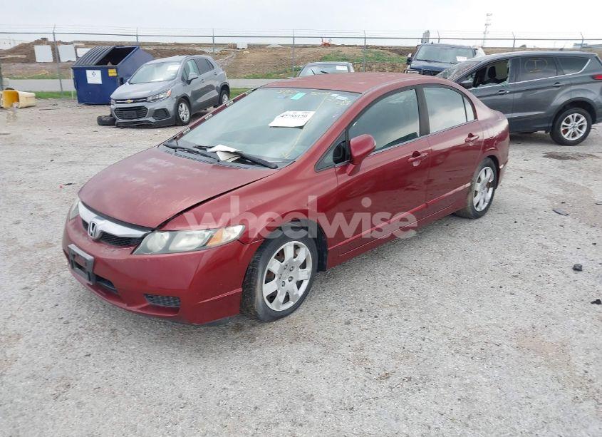 Photo 2 of 2009 Honda Civic LX (VIN 19XFA165X9E037500)