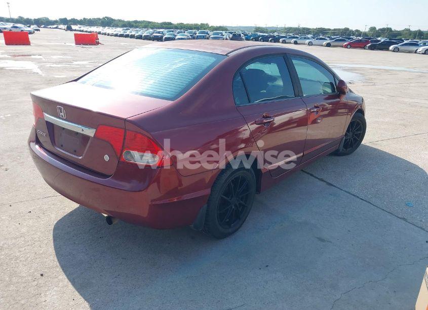 Photo 4 of 2009 Honda Civic LX (VIN 19XFA165X9E049582)