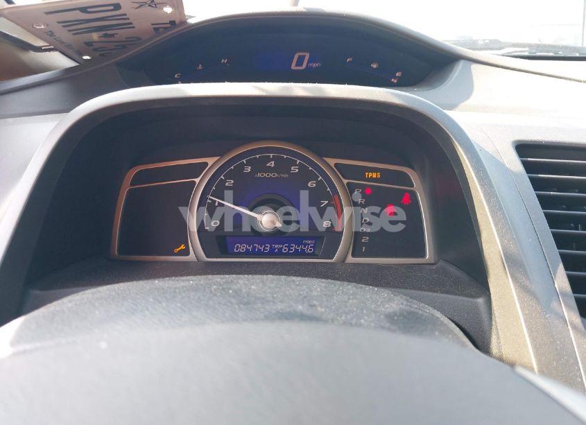 Photo 7 of 2009 Honda Civic LX (VIN 19XFA165X9E049582)