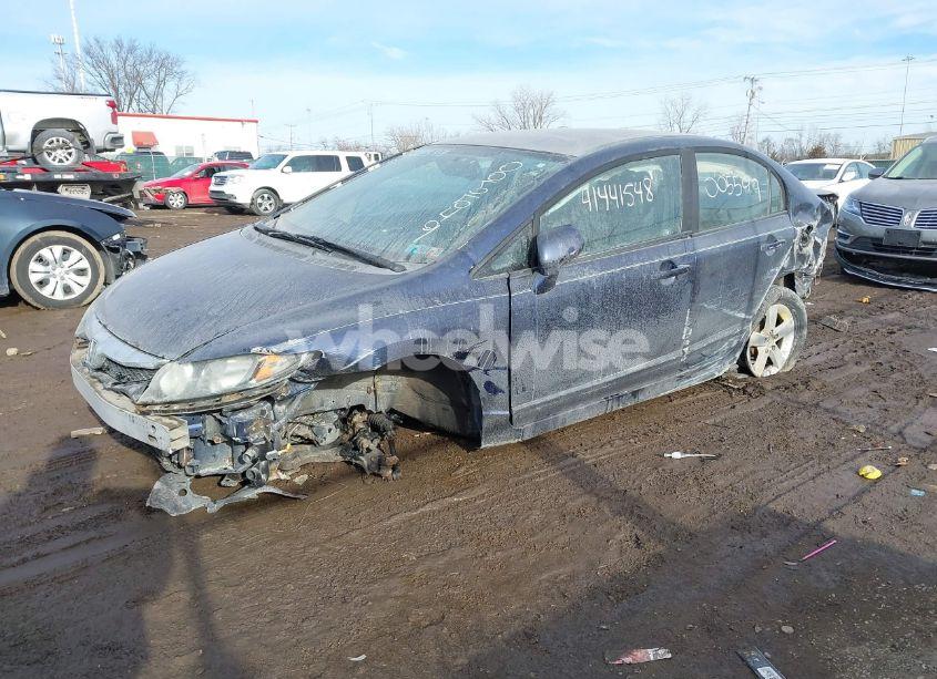 Photo 2 of 2009 Honda Civic LX-S (VIN 19XFA16609E005549)
