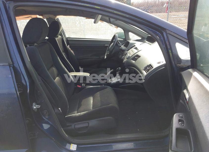 Photo 5 of 2009 Honda Civic LX-S (VIN 19XFA16609E005549)