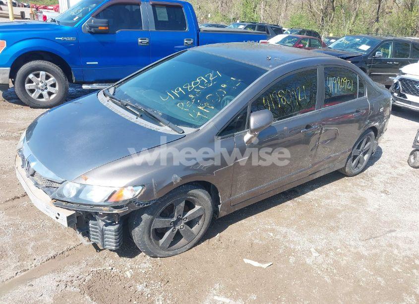 Photo 2 of 2009 Honda Civic LX-S (VIN 19XFA16649E025383)