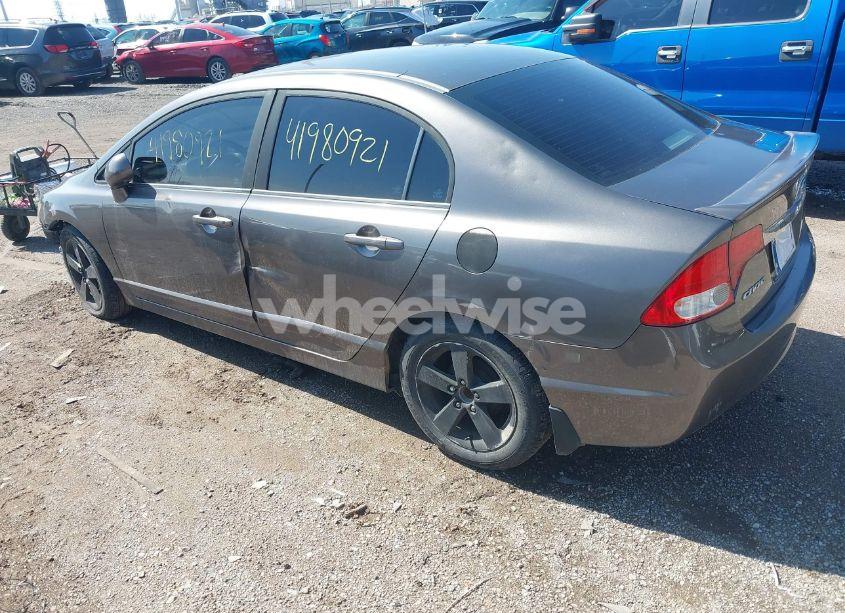 Photo 3 of 2009 Honda Civic LX-S (VIN 19XFA16649E025383)