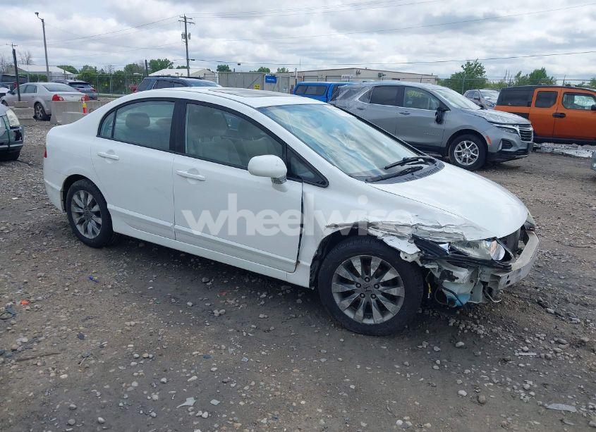 2009 Honda Civic EX (VIN 19XFA16809E000630) main photo