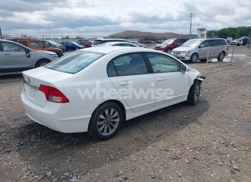 Photo 4 of 2009 Honda Civic EX (VIN 19XFA16809E000630)