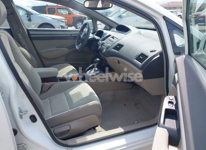 Photo 5 of 2009 Honda Civic EX (VIN 19XFA16809E000630)