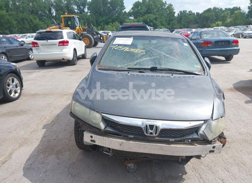 Photo 6 of 2009 Honda Civic EX (VIN 19XFA16869E009784)