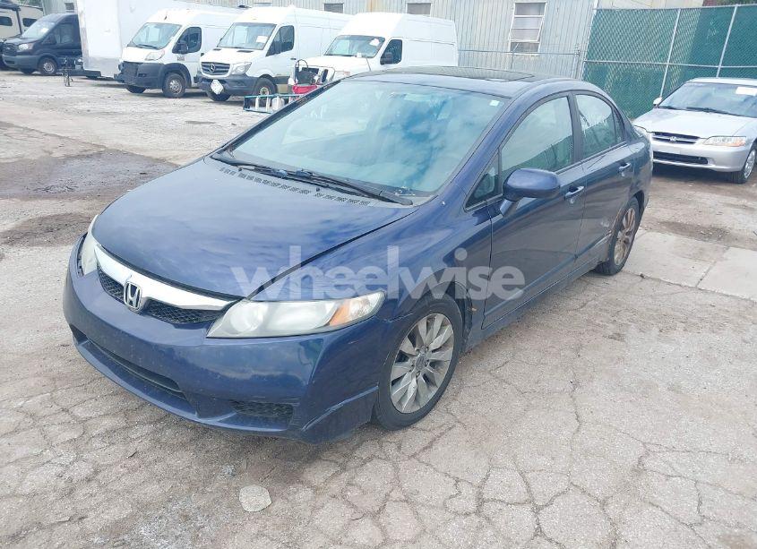 Photo 2 of 2009 Honda Civic EX (VIN 19XFA168X9E004961)