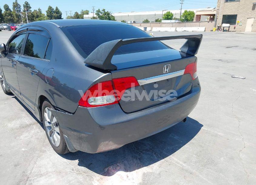 Photo 6 of 2009 Honda Civic EX (VIN 19XFA168X9E007312)