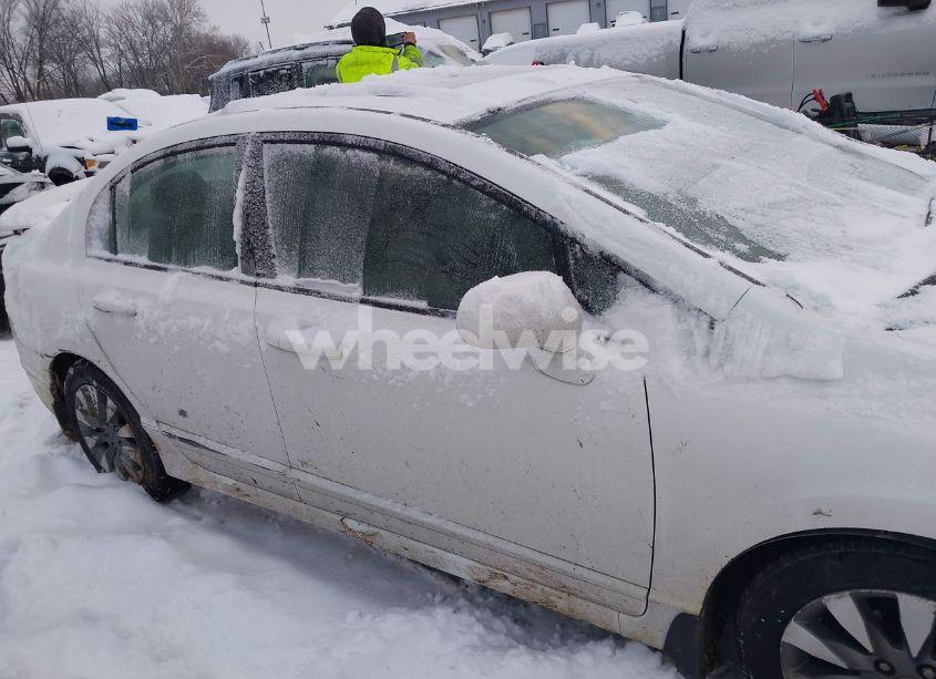 Photo 13 of 2009 Honda Civic EX (VIN 19XFA168X9E022201)