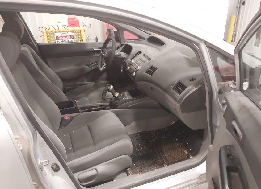 Photo 5 of 2010 Honda Civic VP (VIN 19XFA1E32AE028813)