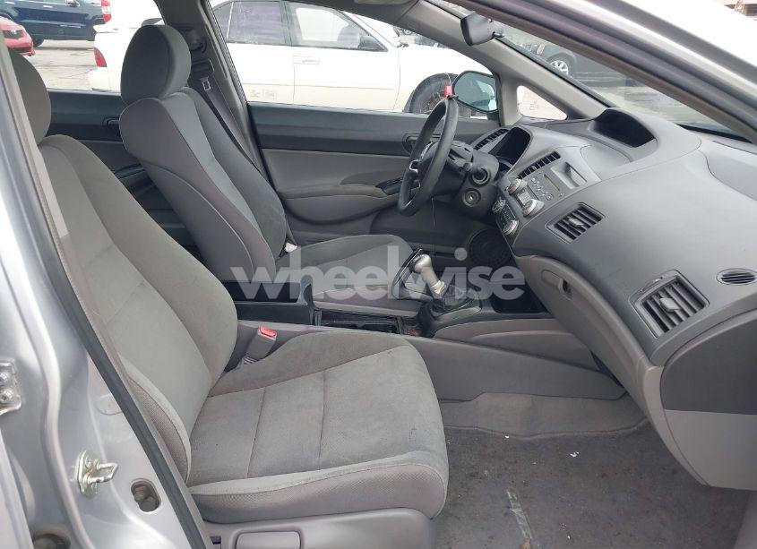 Photo 5 of 2010 Honda Civic VP (VIN 19XFA1E39AE028789)