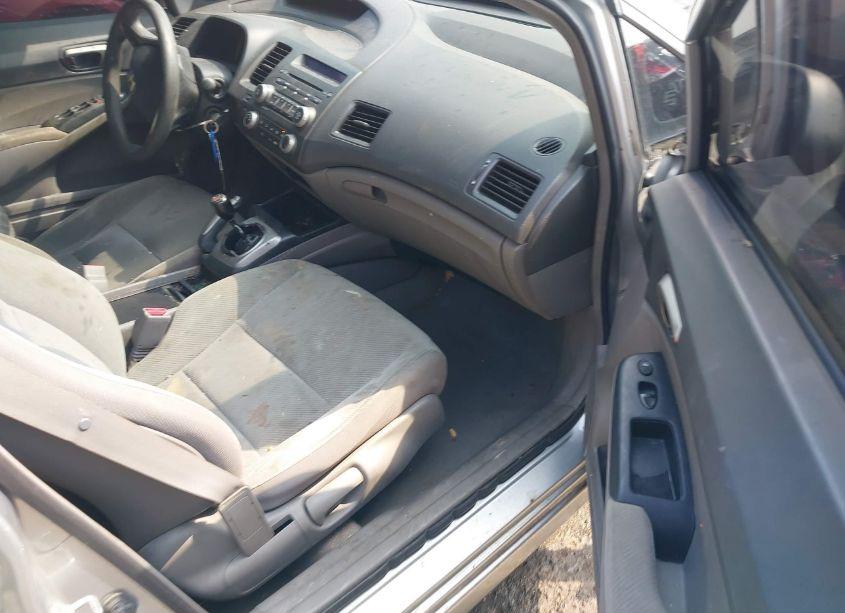 Photo 5 of 2011 Honda Civic LX (VIN 19XFA1E54BE007772)