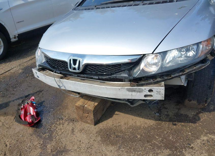 Photo 6 of 2011 Honda Civic LX (VIN 19XFA1E54BE007772)