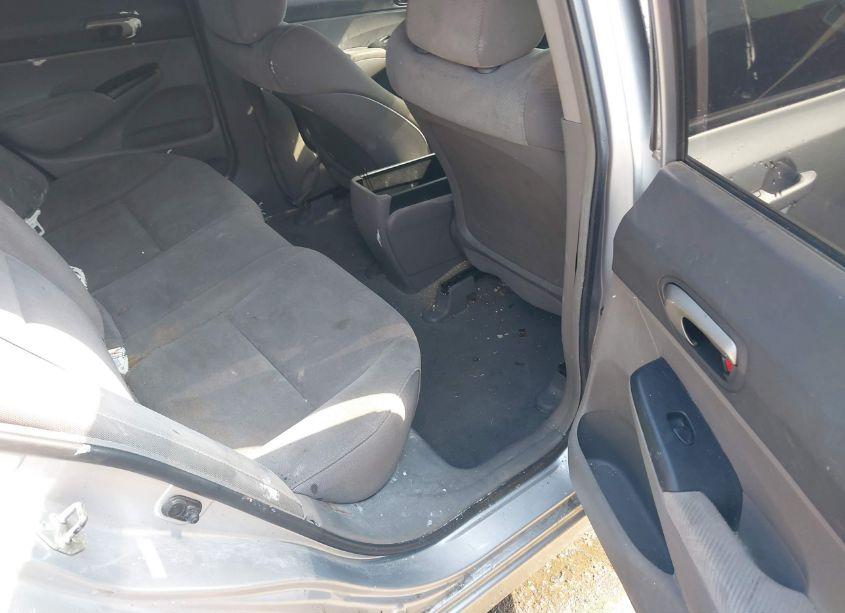 Photo 8 of 2011 Honda Civic LX (VIN 19XFA1E54BE007772)