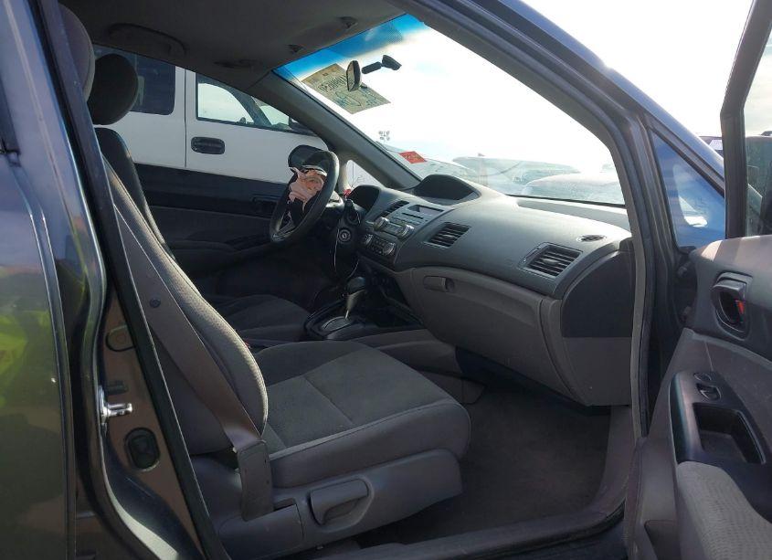 Photo 5 of 2010 Honda Civic VP (VIN 19XFA1F37AE015196)