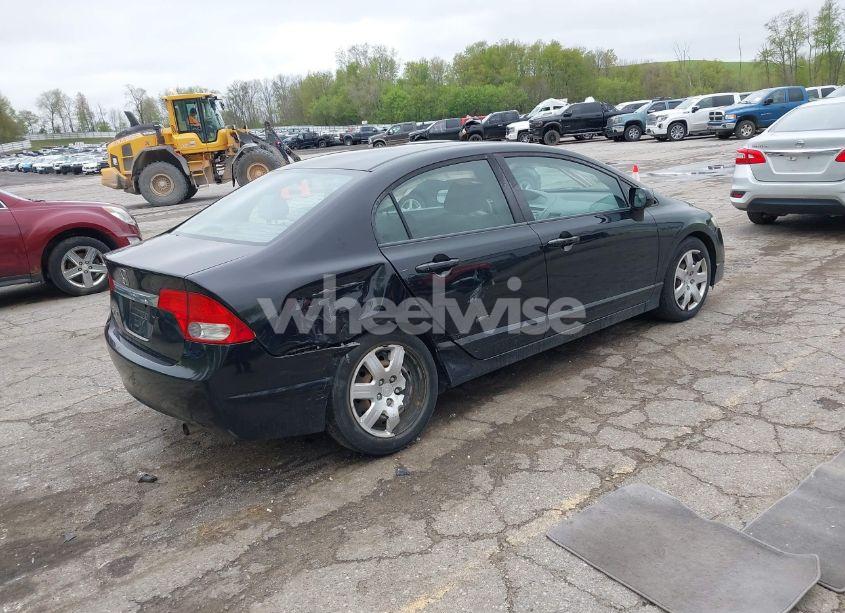 Photo 4 of 2010 Honda Civic LX (VIN 19XFA1F50AE004283)