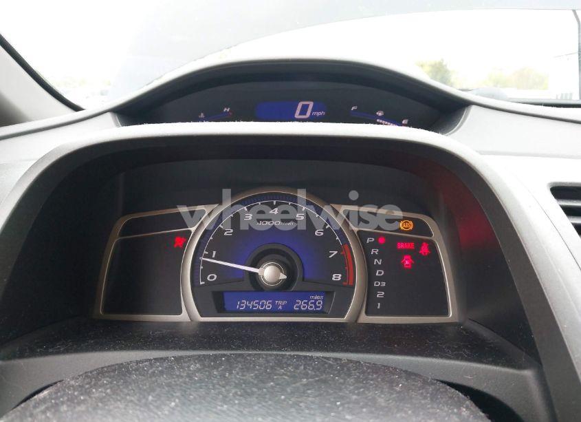 Photo 7 of 2010 Honda Civic LX (VIN 19XFA1F50AE004283)