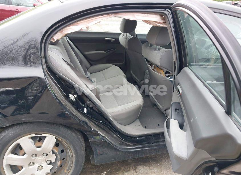 Photo 8 of 2010 Honda Civic LX (VIN 19XFA1F50AE004283)