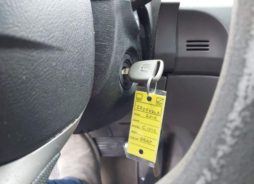 Photo 11 of 2010 Honda Civic LX (VIN 19XFA1F50AE043780)