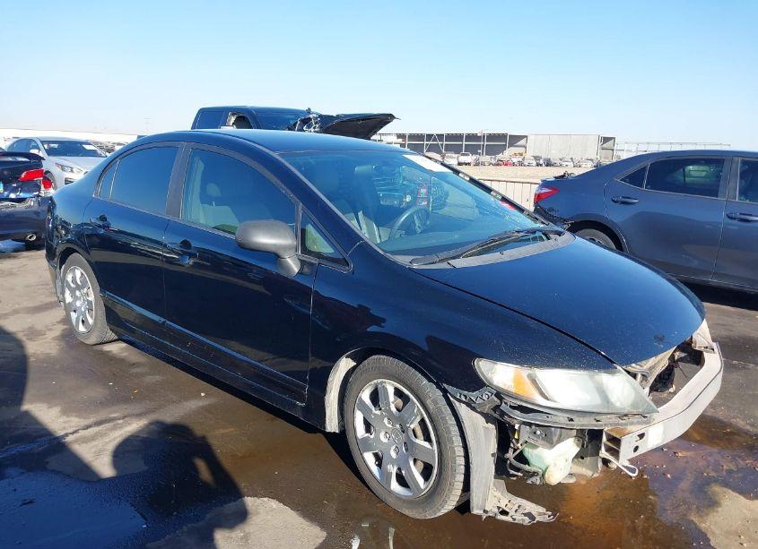 2010 Honda Civic LX (VIN 19XFA1F50AE051197) main photo