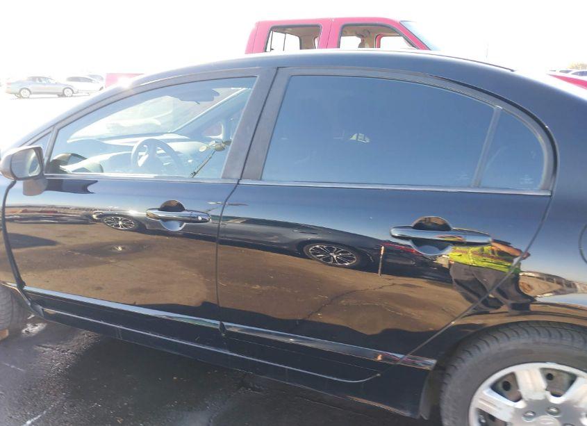 Photo 14 of 2010 Honda Civic LX (VIN 19XFA1F50AE051197)