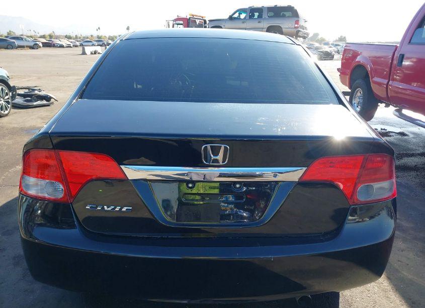 Photo 16 of 2010 Honda Civic LX (VIN 19XFA1F50AE051197)