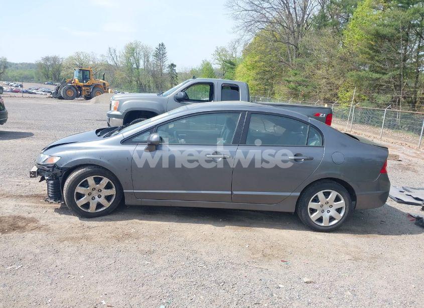 Photo 15 of 2010 Honda Civic LX (VIN 19XFA1F50AE068503)