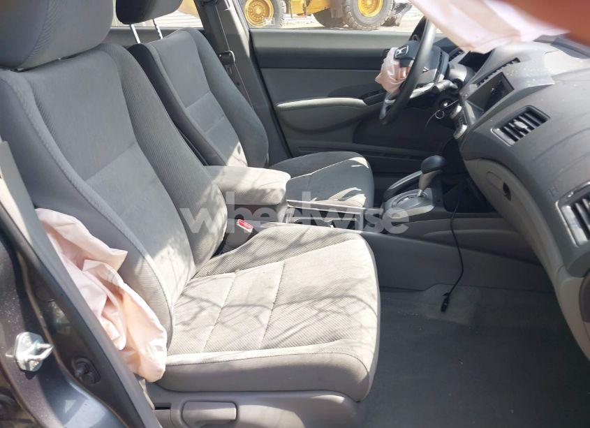 Photo 5 of 2010 Honda Civic LX (VIN 19XFA1F50AE068503)