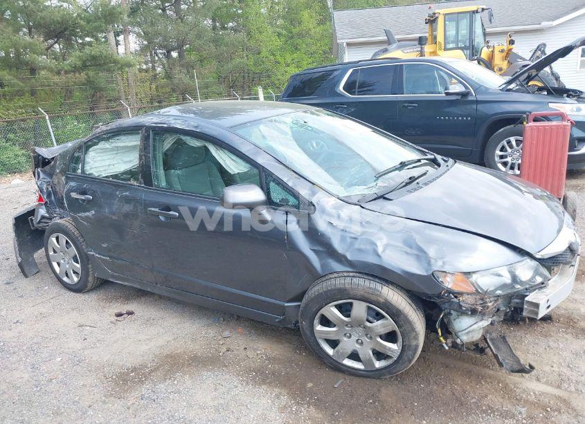 Photo 6 of 2010 Honda Civic LX (VIN 19XFA1F50AE068503)