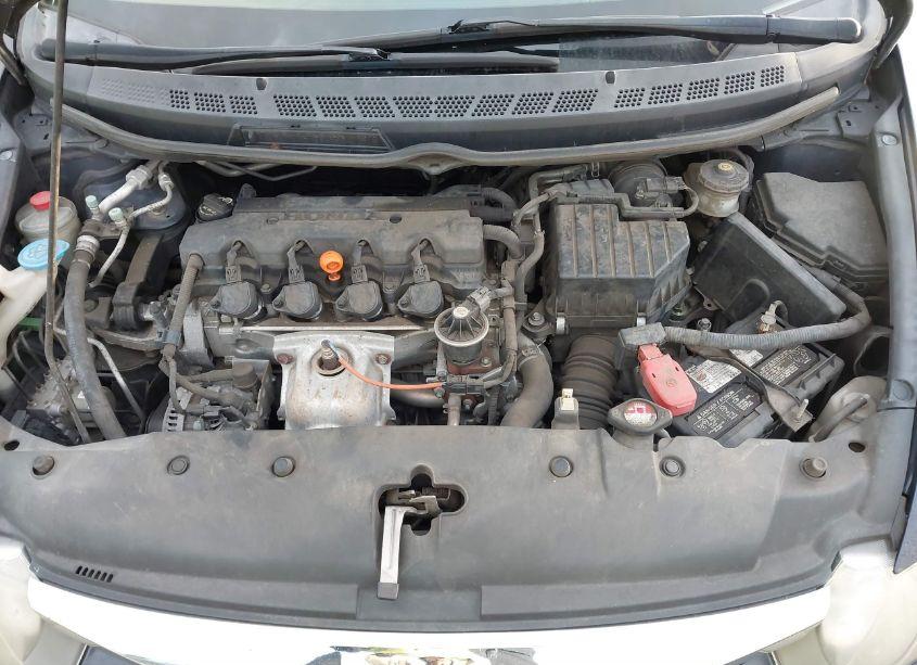 Photo 10 of 2010 Honda Civic LX (VIN 19XFA1F50AE068937)