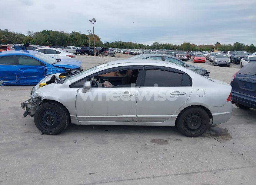 Photo 15 of 2010 Honda Civic LX (VIN 19XFA1F50AE075662)