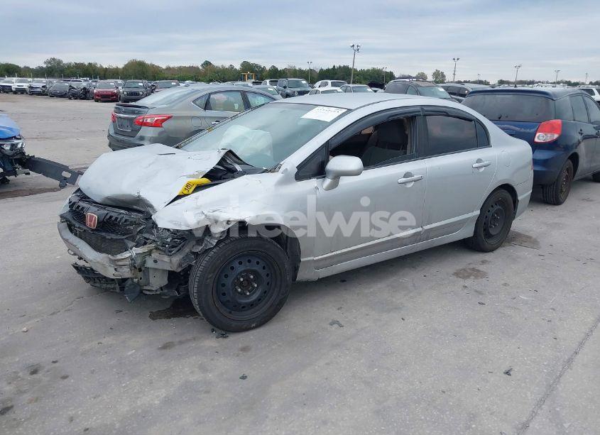 Photo 2 of 2010 Honda Civic LX (VIN 19XFA1F50AE075662)