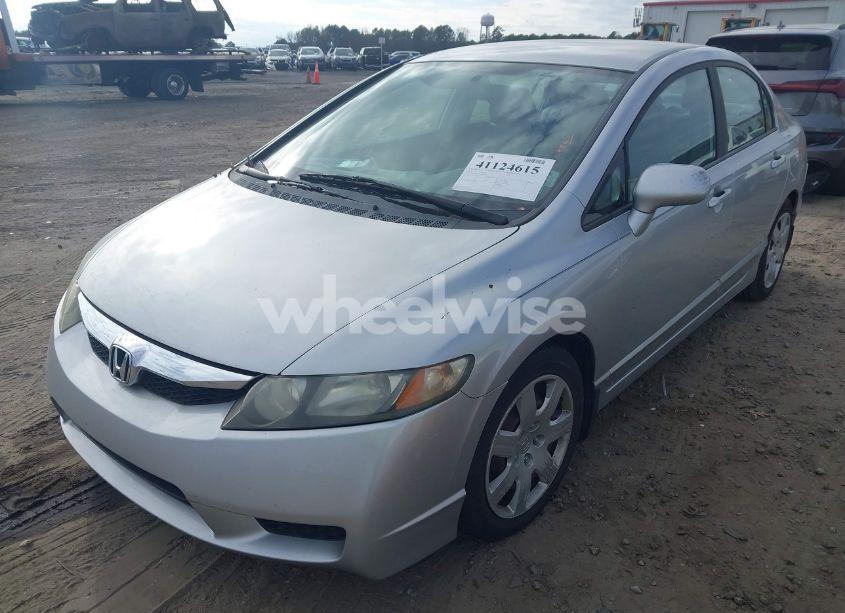Photo 2 of 2010 Honda Civic LX (VIN 19XFA1F50AE084572)