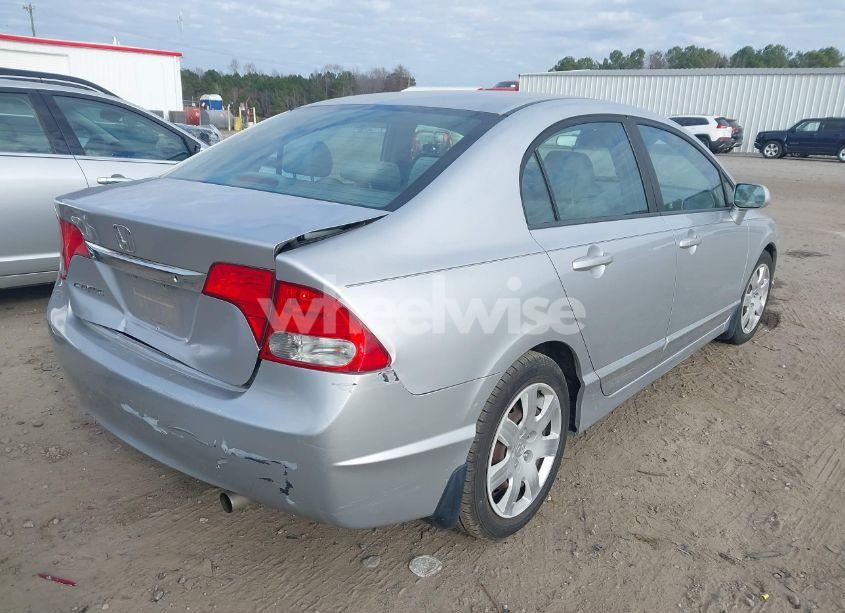 Photo 4 of 2010 Honda Civic LX (VIN 19XFA1F50AE084572)