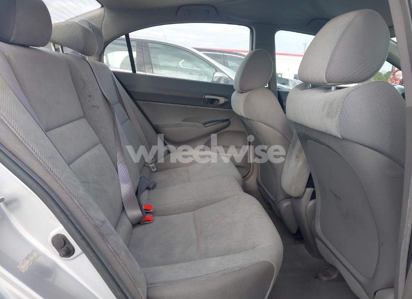 Photo 8 of 2010 Honda Civic LX (VIN 19XFA1F50AE084572)