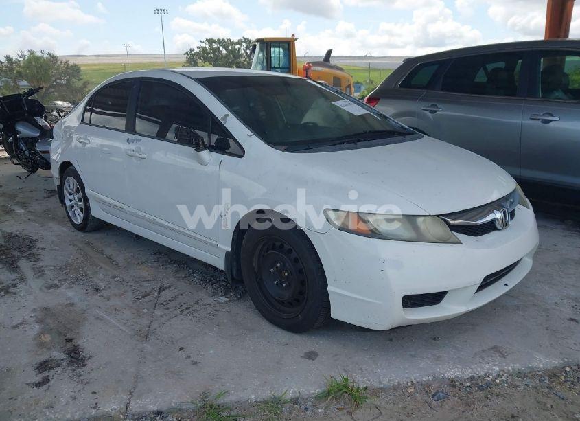 2010 Honda Civic LX (VIN 19XFA1F50AE086032) main photo