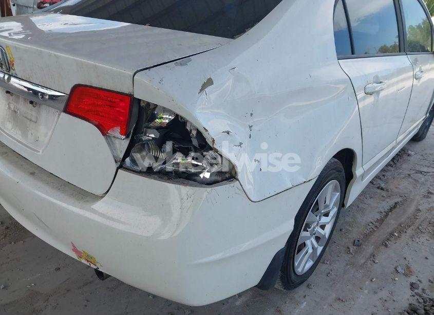 Photo 6 of 2010 Honda Civic LX (VIN 19XFA1F50AE086032)