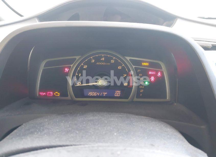 Photo 7 of 2010 Honda Civic LX (VIN 19XFA1F50AE086032)