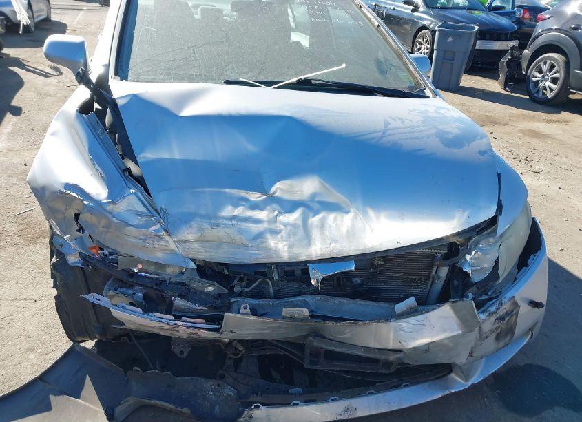 Photo 10 of 2011 Honda Civic LX (VIN 19XFA1F50BE030206)