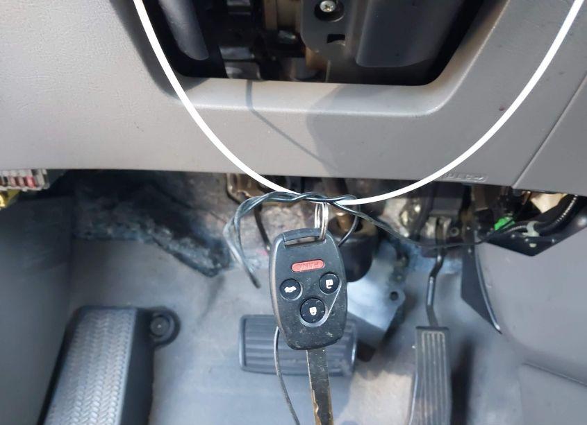 Photo 11 of 2011 Honda Civic LX (VIN 19XFA1F50BE030206)