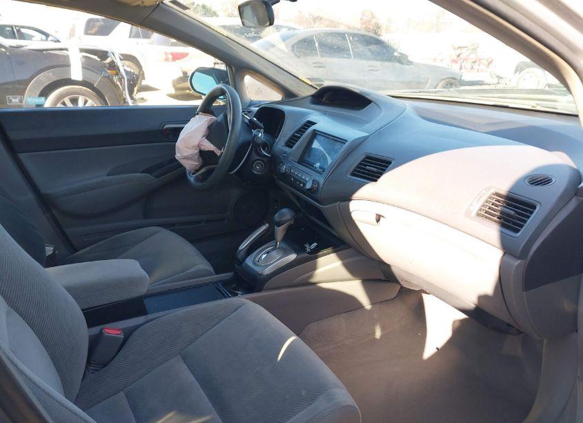 Photo 5 of 2011 Honda Civic LX (VIN 19XFA1F50BE030206)