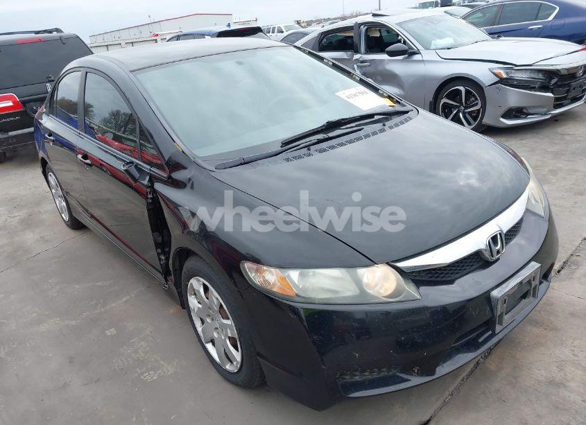 2011 Honda Civic LX (VIN 19XFA1F50BE033087) main photo