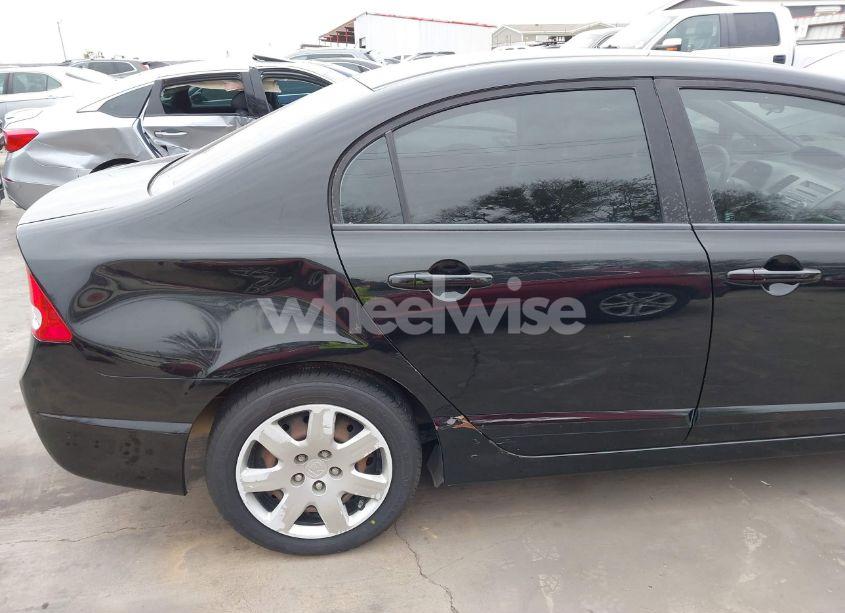 Photo 18 of 2011 Honda Civic LX (VIN 19XFA1F50BE033087)