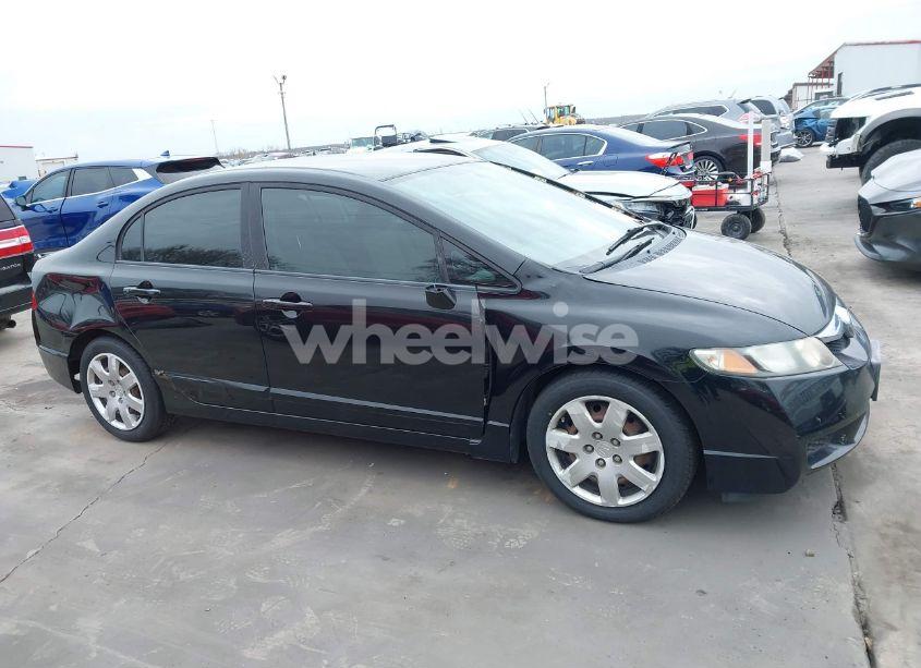 Photo 6 of 2011 Honda Civic LX (VIN 19XFA1F50BE033087)