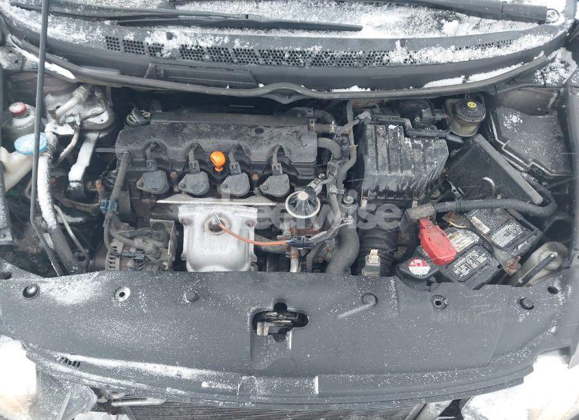 Photo 10 of 2011 Honda Civic LX (VIN 19XFA1F50BE033915)